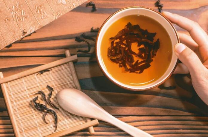 红茶、绿茶、乌龙茶、普洱茶、糙米茶，哪些茶助降血压？